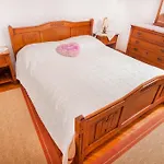 Guest house Tri Sestre 3*
